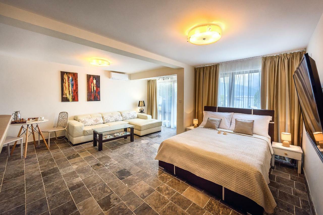 Santorini Apart Krasići Ngoại thất bức ảnh